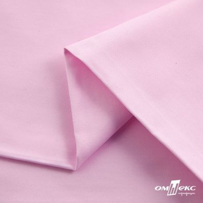 Ткань сорочечная Альто, 115 г/м2, 58% пэ,42% хл, окрашенный, шир.150 см, цв. 2-розовый (арт.101) - купить в Ангарске. Цена 306.69 руб.